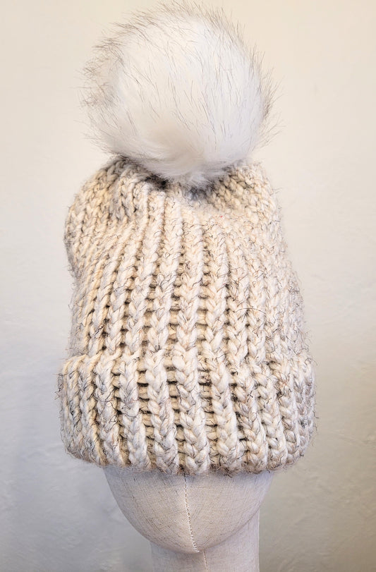 Oatmeal hat with pompom